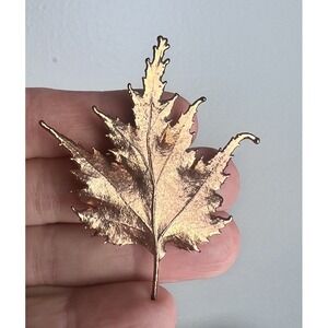 Vintage Maple Leaf Pin Brooch Copper-  Shades of Autumn - BEAUTIFUL
